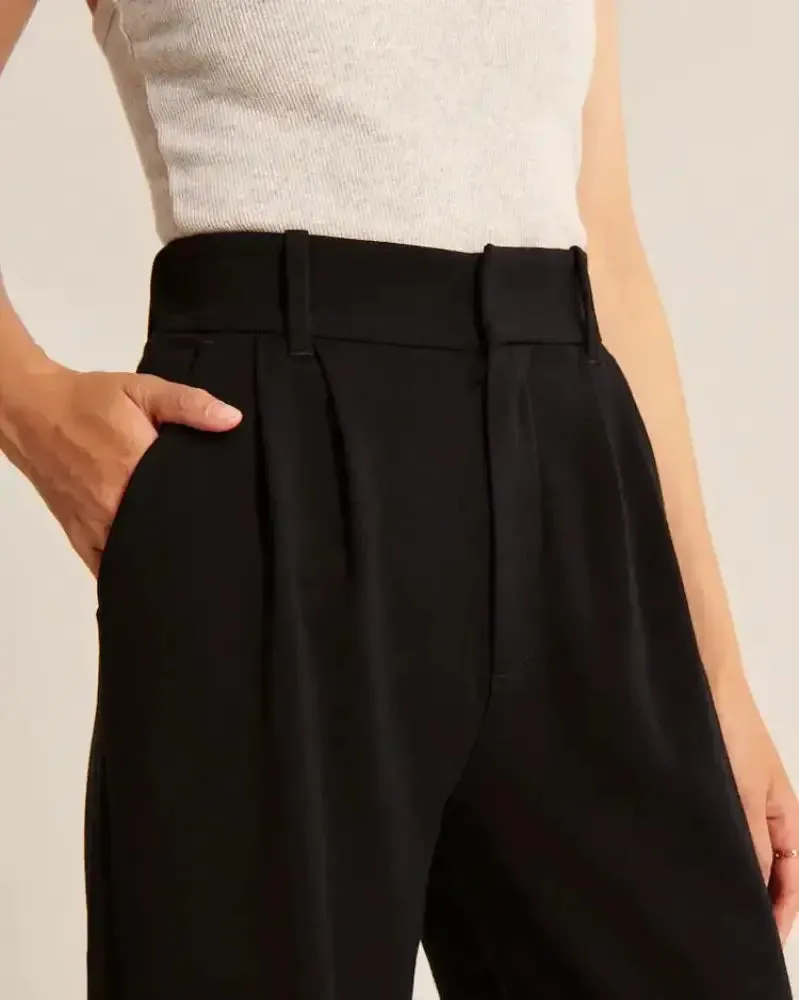 ’Chic Tailored Pants: