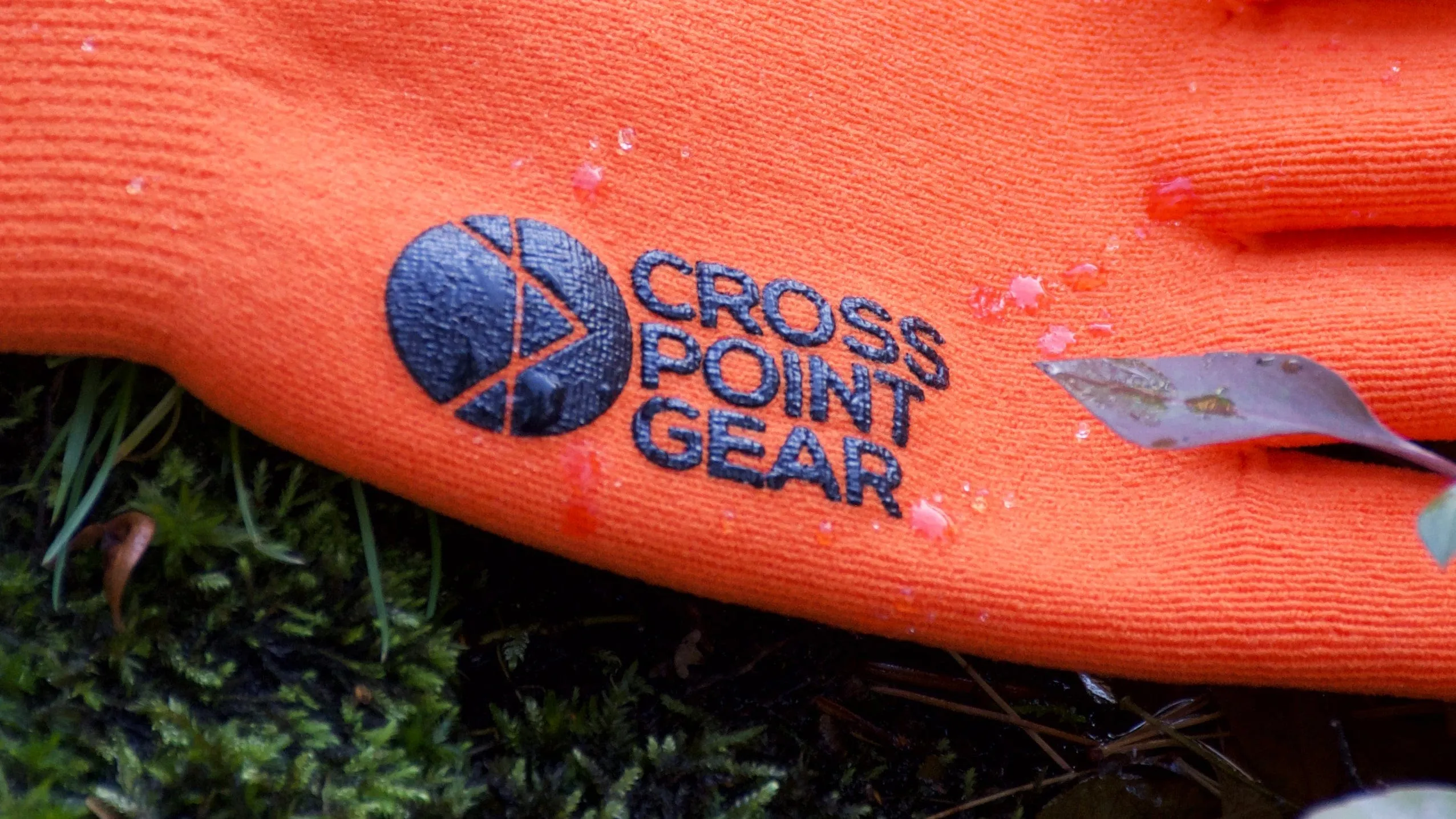 Cross Point Waterproof Knit Gloves: Sport