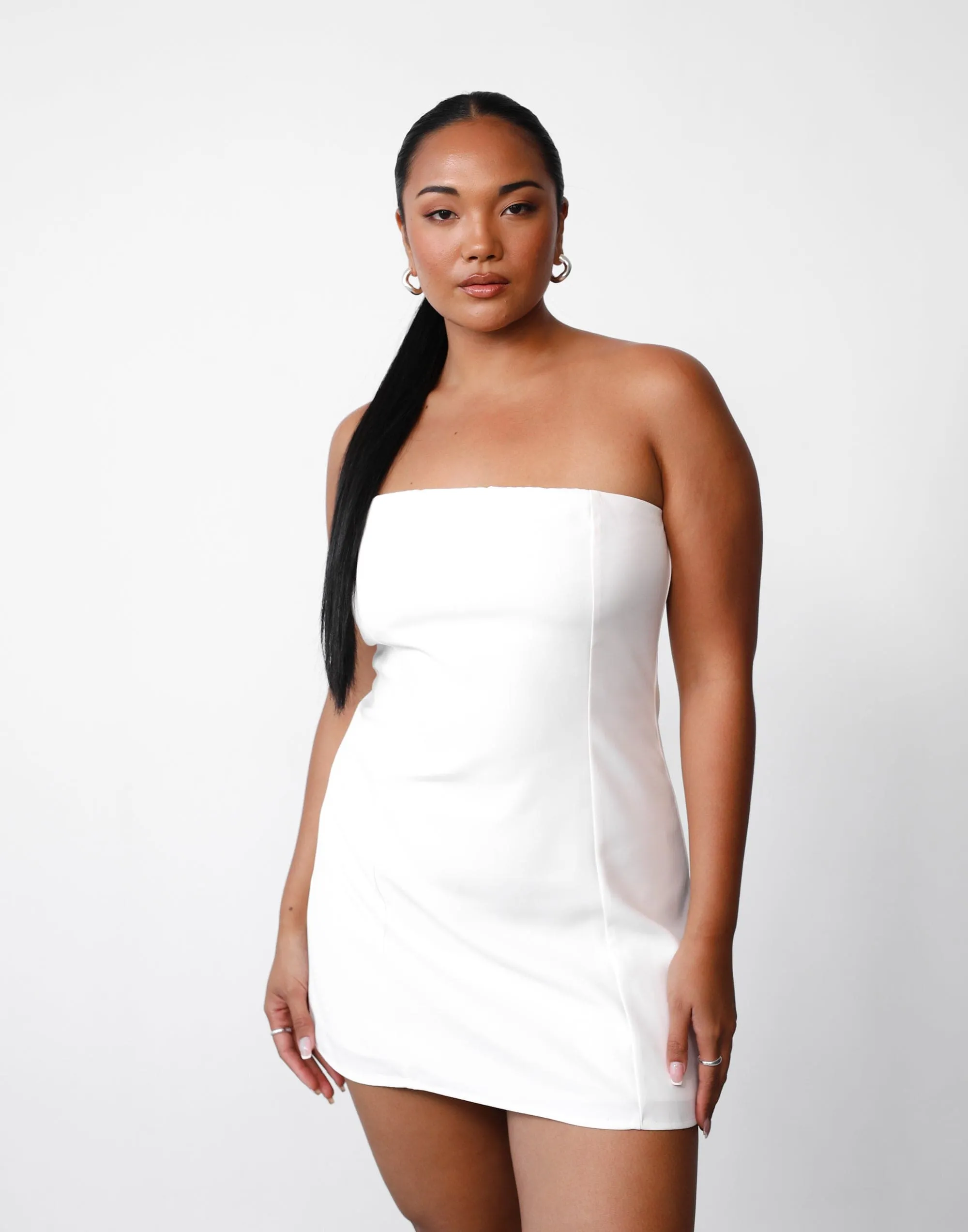 Elegant Eleanor White Mini Dress - Chic and Stylish Summer Outfit