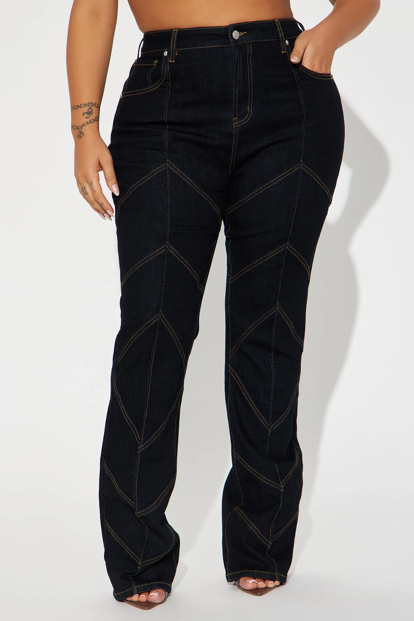 Fill You In Stretch Bootcut Jeans - Dark Wash