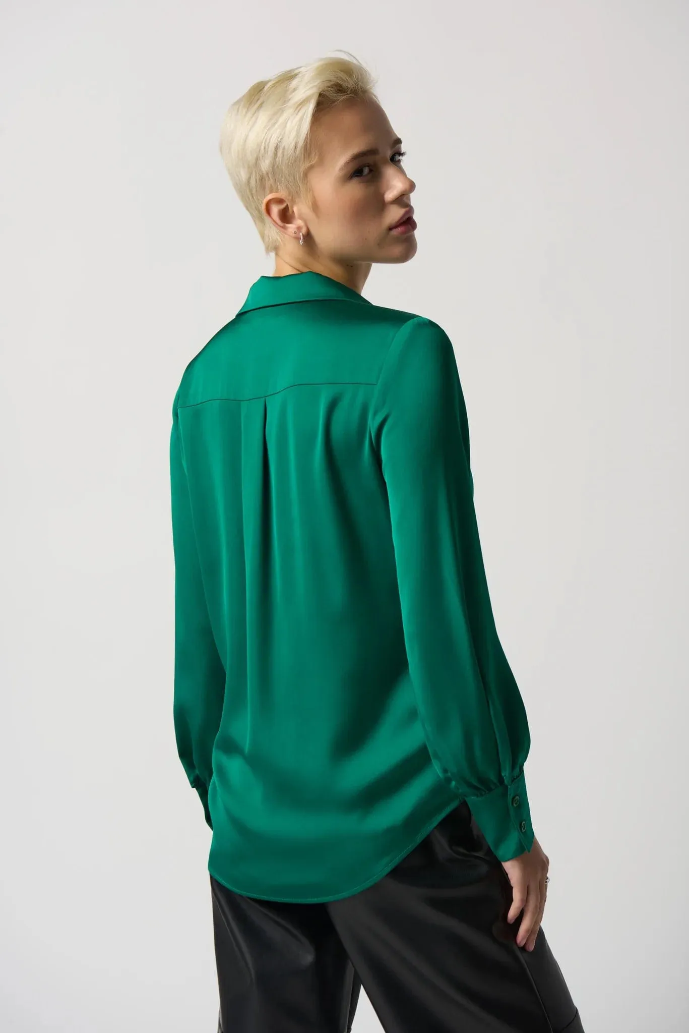 Joseph Ribkoff Kelly Green Long Sleeve Notched Collar Satin Blouse - 233135