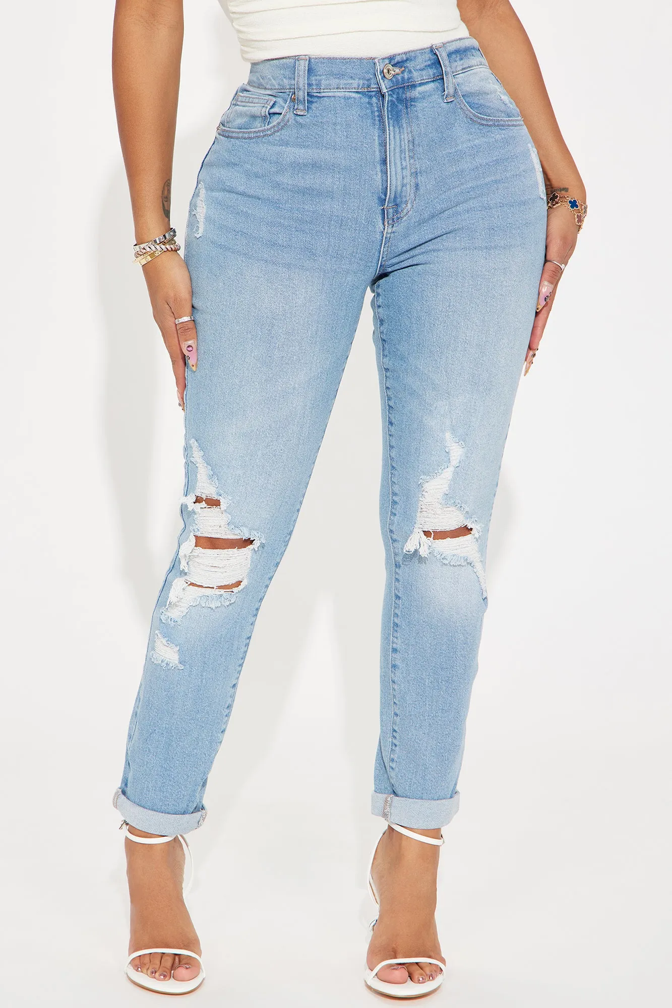 Most Important Ripped Stretch Mom Jeans - Light Wash