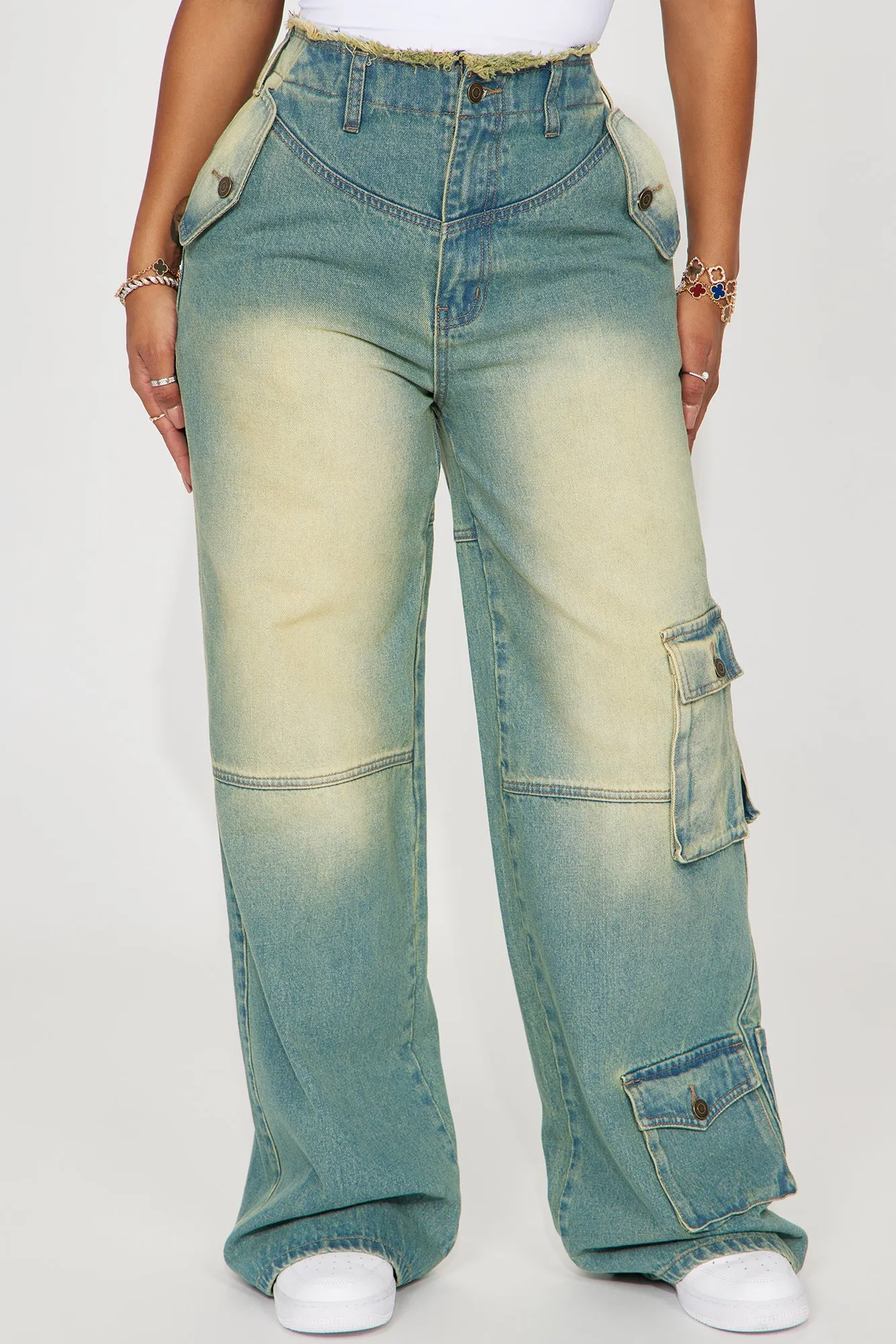 Needs No Introduction Tinted Baggy Jeans - Vintage Wash