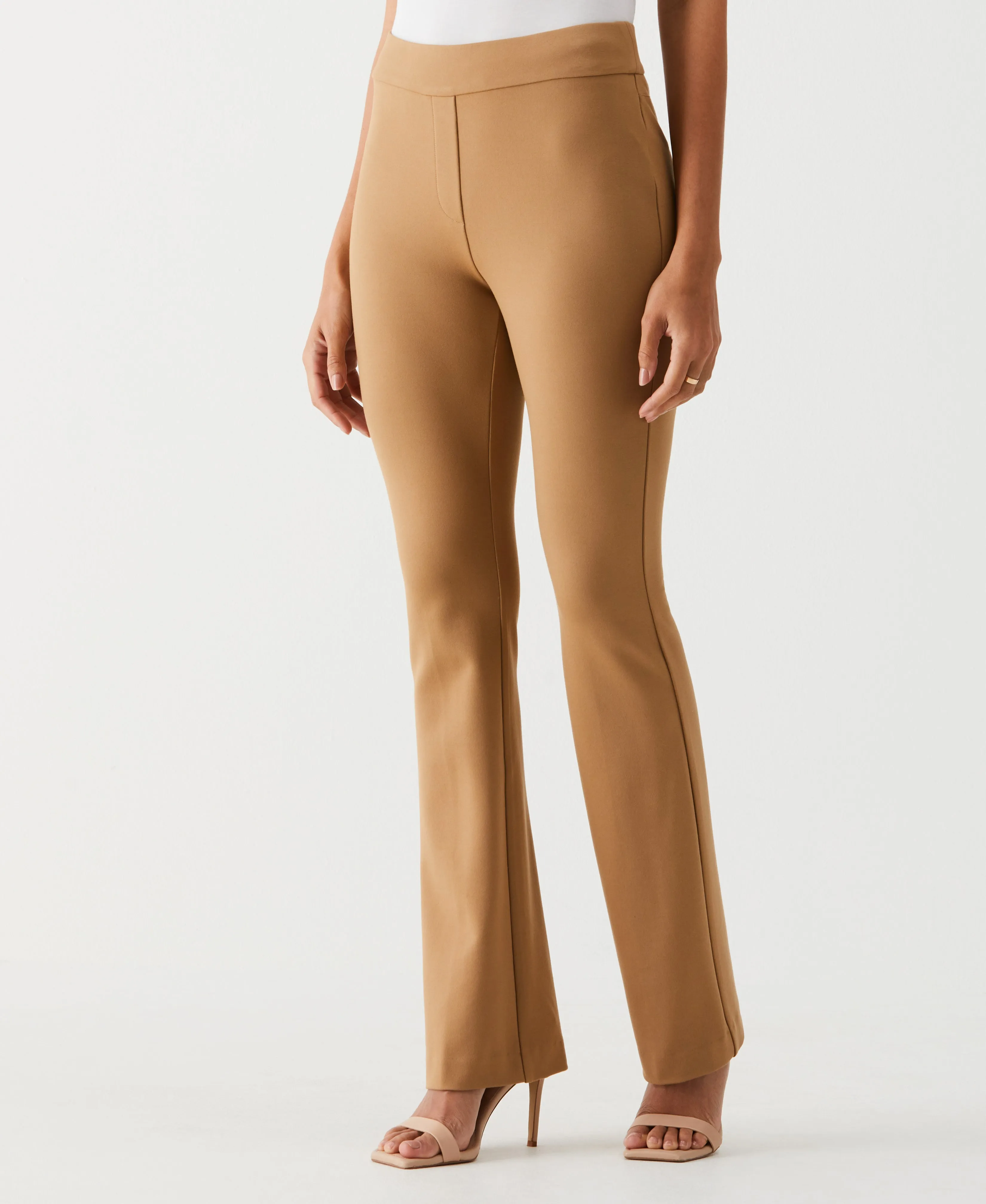 Petite Boot Cut Pull-On Pant